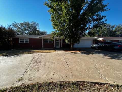 1406 E Broadway, Brownfield, TX 79316