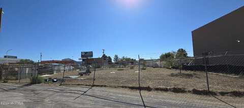 0001 Chiquita Avenue, Las Cruces, NM 88001