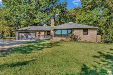 3329 NW Brickyard Road, Topeka, KS 66618