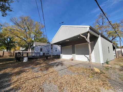 810 Kansas Avenue, Alma, KS 66401