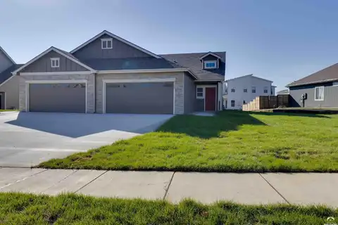 2709 Chasehire Drive, Lawrence, KS 66046