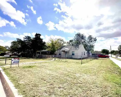 616 SW Jefferson Ave, Lawton, OK 73501