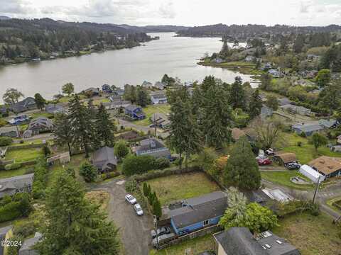 5053 NE 50th, Neotsu, OR 97364