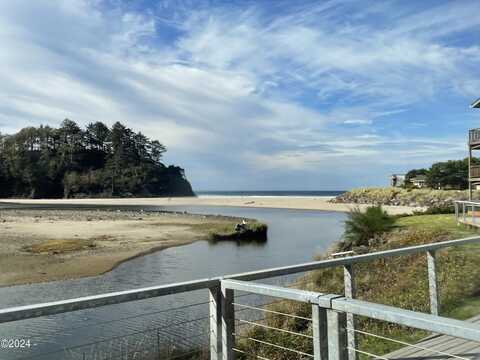 49000 S Highway 101, Neskowin, OR 97149