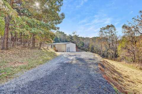 130 Conner LN, Bedford, VA 24523