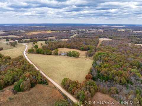 444 W Cable Ridge Road, Edwards, MO 65326