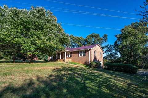 2160 Gala Lake Road, Spout Spring, VA 24593