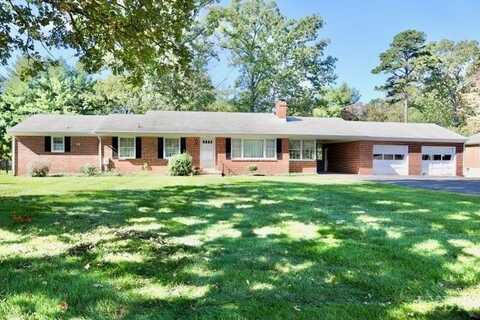 1549 Oakwood Street, Bedford, VA 24523