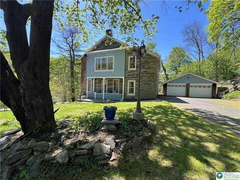 1321 Main Street, Chapman, PA 18014