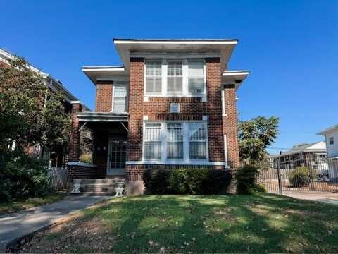 1234 CARR, Memphis, TN 38104