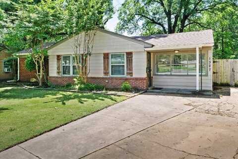 1327 WOODSTON, Memphis, TN 38117