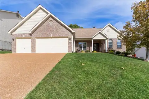 715 Hilltop Terrace Drive, Eureka, MO 63025