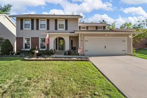 12114 Foxpoint Drive, Maryland Heights, MO 63043