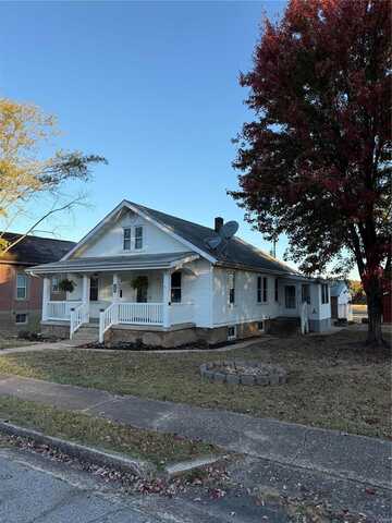 609 W Madison Avenue, Owensville, MO 65066