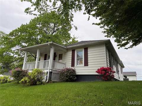 1402 W Randolph Street, Vandalia, IL 62471