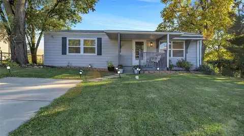 29 Hunting Creek Road, Saint Peters, MO 63376