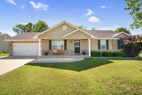 192 Palace Way Drive, Troy, MO 63379