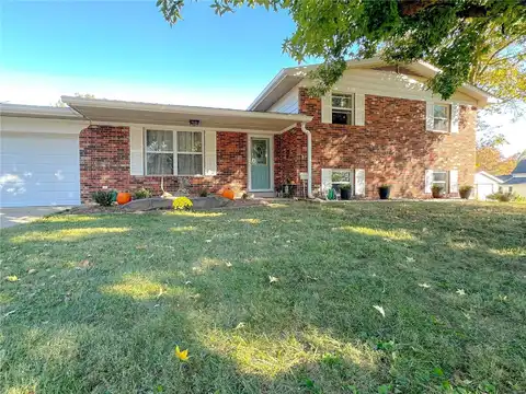 2616 Belle Mar Drive, Belleville, IL 62220