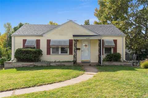 10318 Saint Arthur Lane, Saint Ann, MO 63074