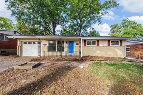 2437 Pinehurst Drive, Saint Louis, MO 63114