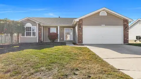 2731 Providence Ridge Drive, Wentzville, MO 63385