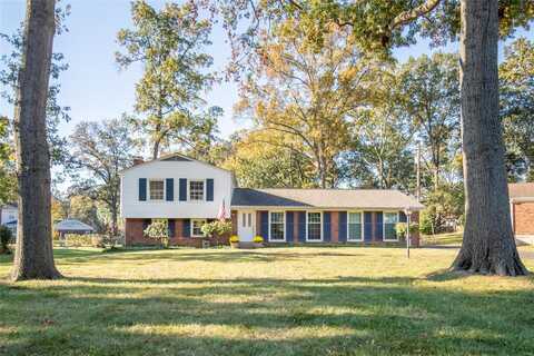 321 Nantucket Drive, Ballwin, MO 63011