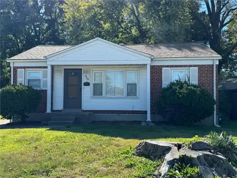 840 Pershall Road, Florissant, MO 63031