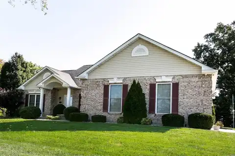 3298 Parkwood Lane, Maryland Heights, MO 63043