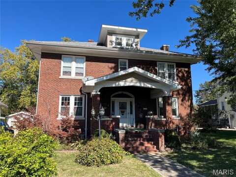 611 W Main Street, Staunton, IL 62088