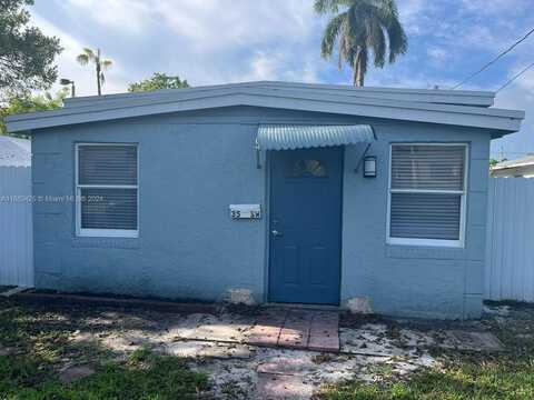 35 Sw 10th Street, Hallandale Beach, FL 33009