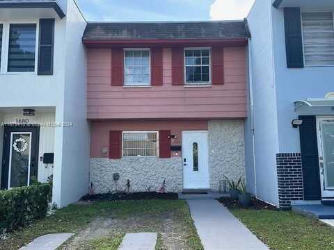 1682 W 74th St, Hialeah, FL 33014