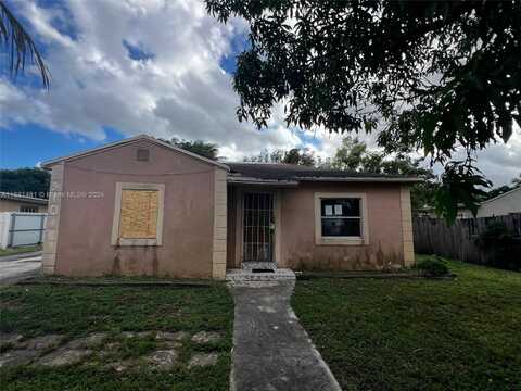 910 NW 123rd St, North Miami, FL 33168