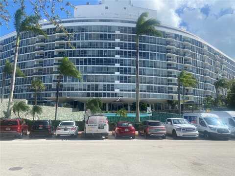 900 Bay Dr, Miami Beach, FL 33141