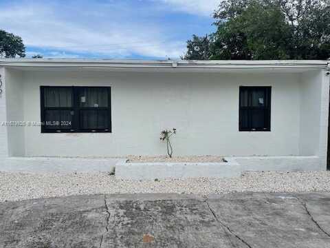 2061 Rutland St, Opa Locka, FL 33054