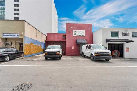 3840 Shipping Ave, Miami, FL 33146