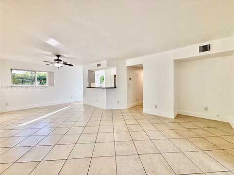 3405 NW 44th St, Oakland Park, FL 33309