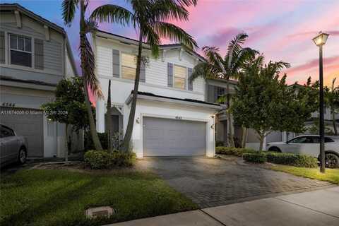 4542 NW 48th Ter, Tamarac, FL 33319