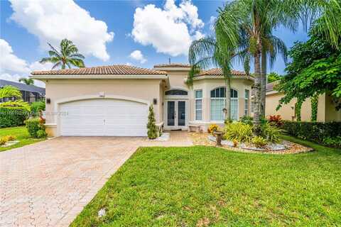 19402 SW 68th St, Pembroke Pines, FL 33332