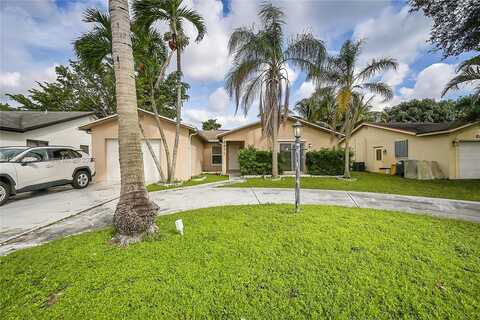 8971 SW 9th St, Boca Raton, FL 33433