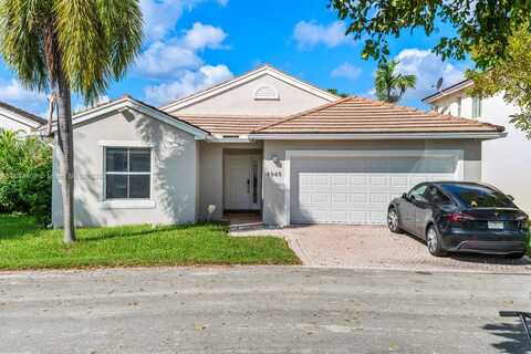 4945 SW 33rd Ave, Hollywood, FL 33312