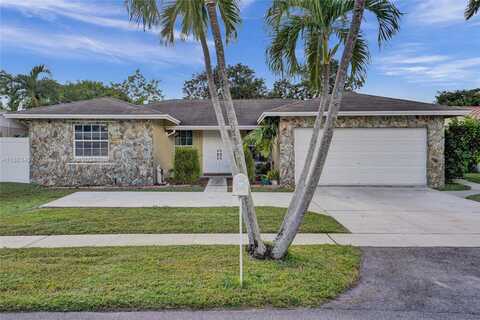 1830 NW 95th Ave, Pembroke Pines, FL 33024