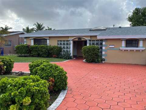 3516 E Shore Rd, Miramar, FL 33023