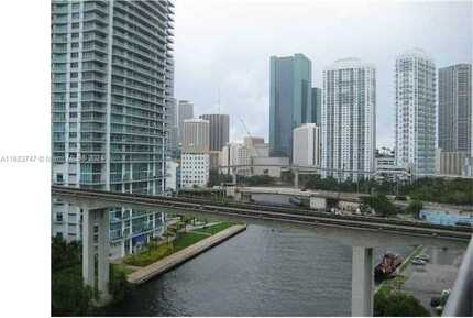 690 SW 1 CT, Miami, FL 33130