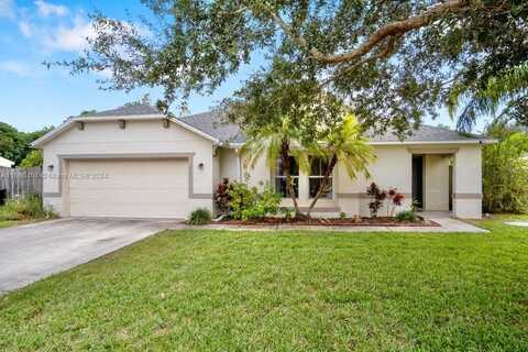 2826 SE Melaleuca Blvd, Port Saint Lucie, FL 34952