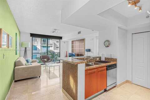 110 Washington Ave, Miami Beach, FL 33139