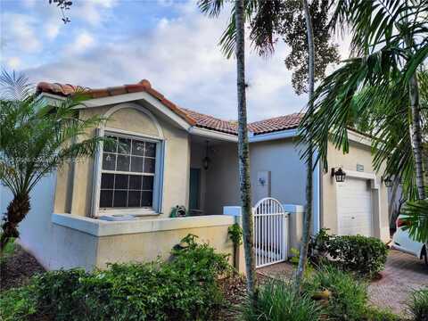 2530 E ARAGON BLVD, Sunrise, FL 33313