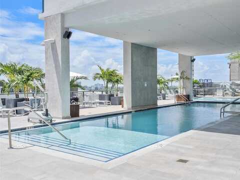 239 SW 9 St, Miami, FL 33130