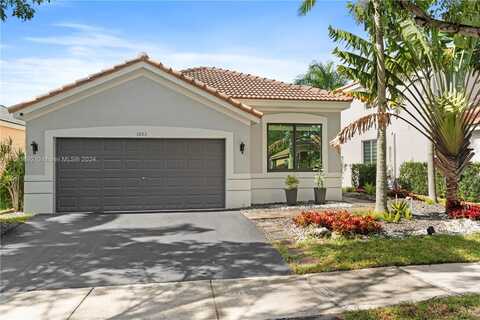 1063 Bluewood Ter, Weston, FL 33327