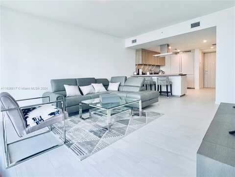 1000 Brickell Plz, Miami, FL 33131