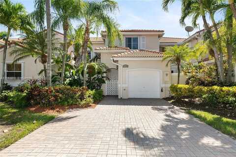 1130 Chestnut Ln, Hollywood, FL 33019